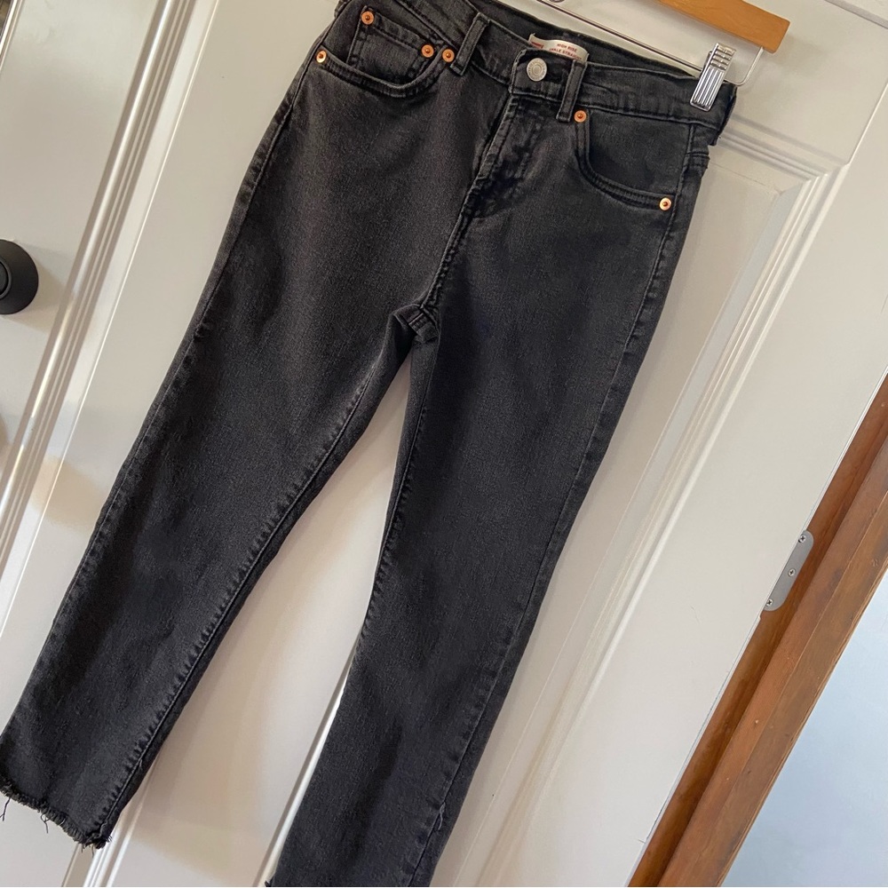 Levi’s High Rise Ankle Straight Jeans - Picture 3 of 5